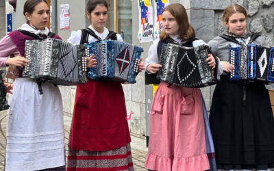 Gabonetan ere musikari